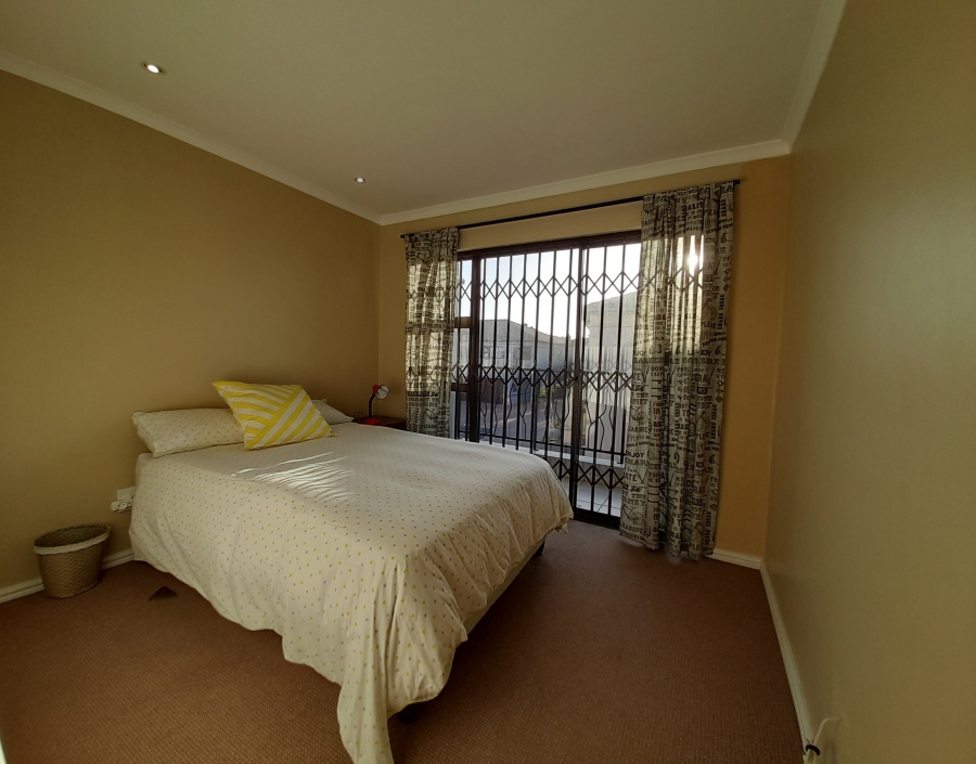 To Let 3 Bedroom Property for Rent in Big Bay Western Cape
